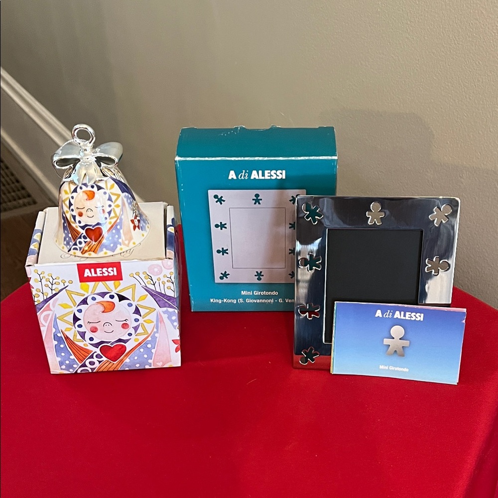 New in original boxes ALESSI Xmas tree ornament and Signature Picture Frame